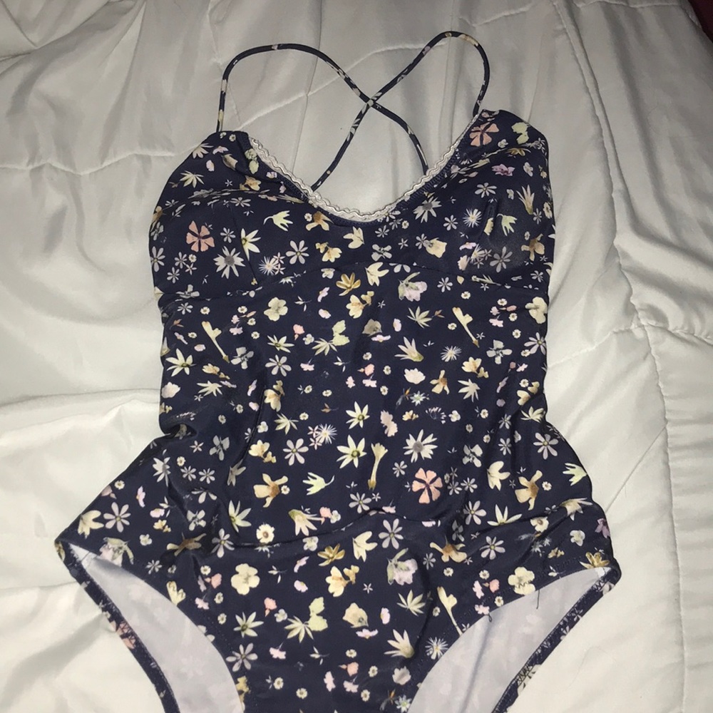 Cute one piece swimsuit
